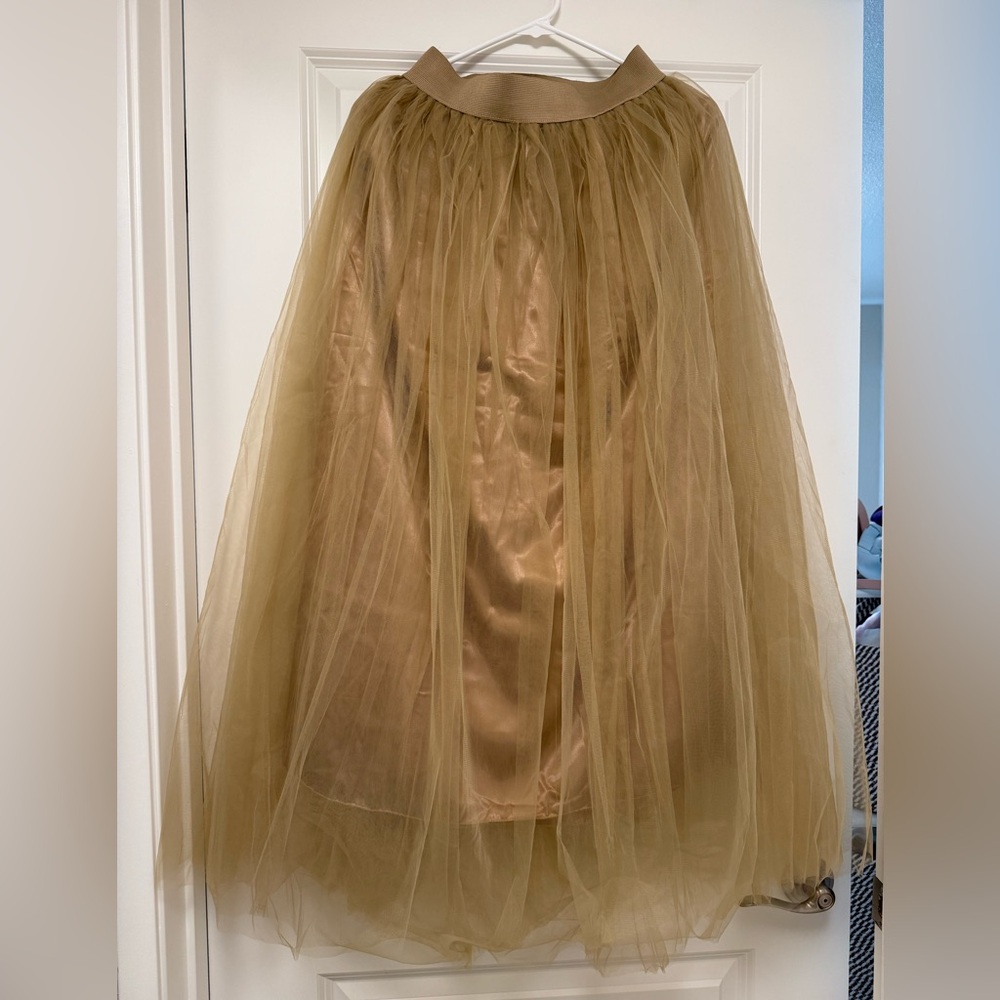 SOLD: Long tulle skirt